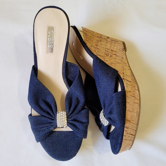 Guess Dark Wash Denim Heels w Rhinestone detail. Size 7 aud, Size 5uk. - Picture 2 of 3